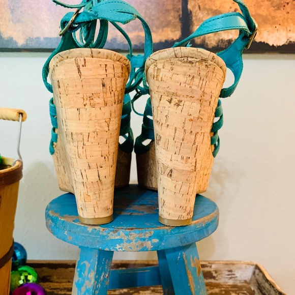 ALDO TURQUOISE ANKLE WRAP WEDGES 7 - Picture 4 of 8